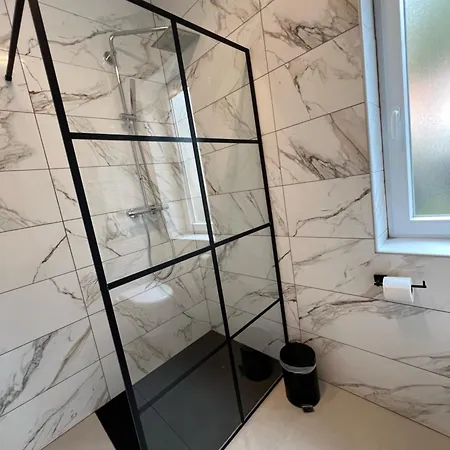 Apartmans Robo Копер